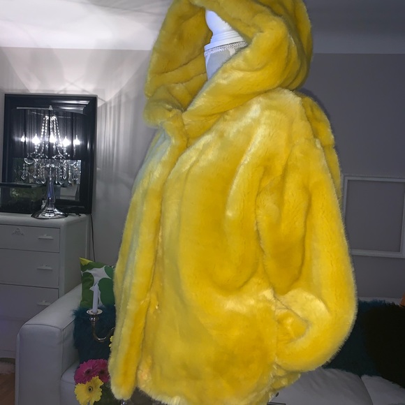 Beautiful ! Brand new! Zara woman XS (oversized) - Picture 4 of 7